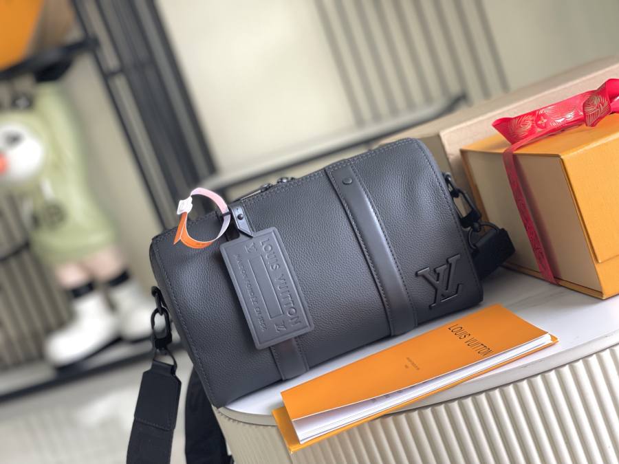 Louis Vuitton Keepall Bandoulière 25 M59255 27 x 17 x 13 BEDF