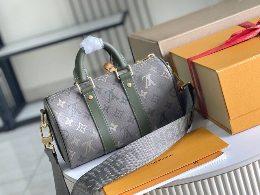 Louis Vuitton Keepall Bandouliere 25 M26930 25 x 15 x 11 30FE