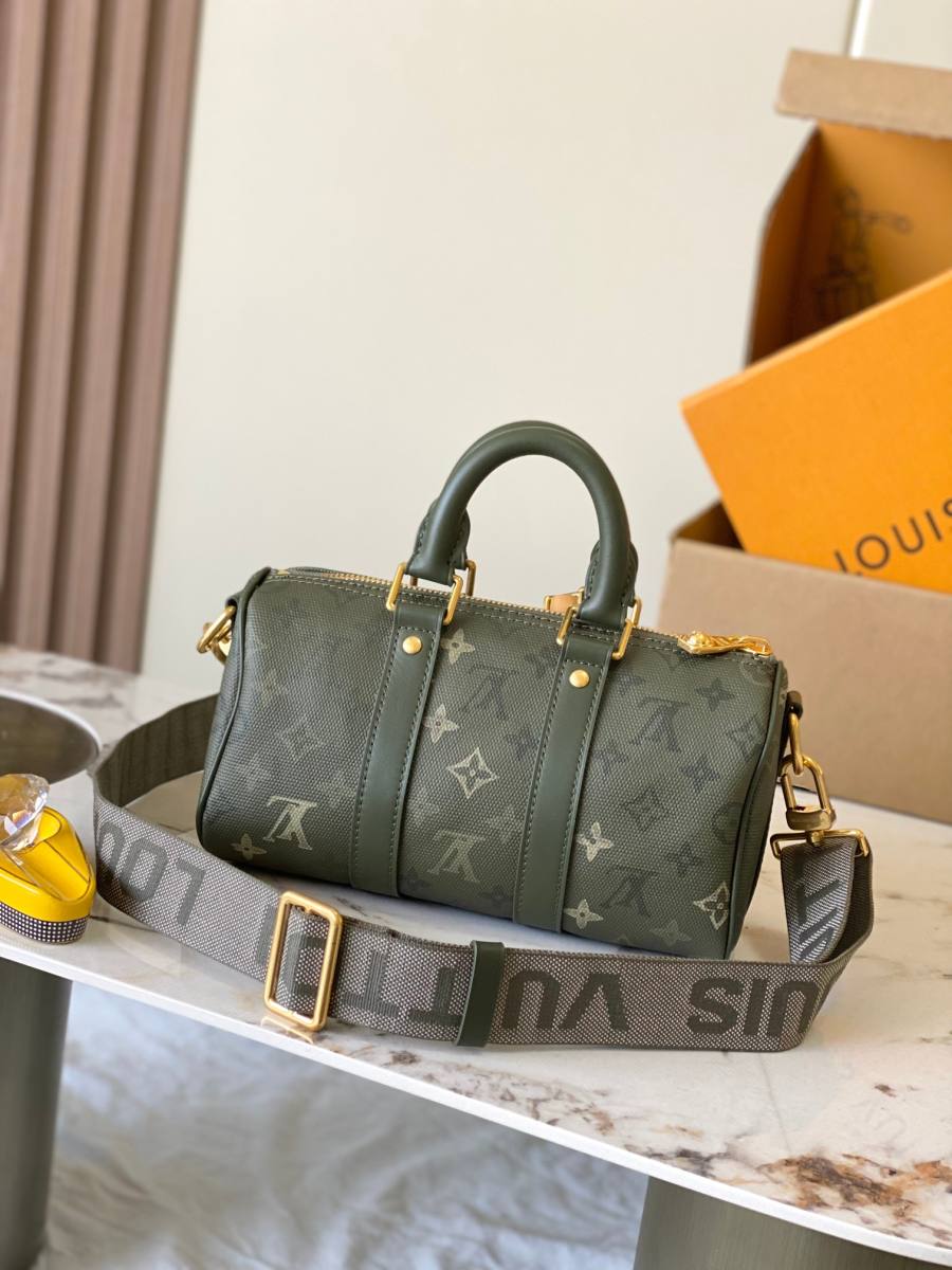 Louis Vuitton Keepall Bandouliere 25 M26930 25 x 15 x 11 423A