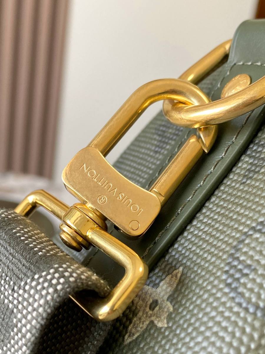 Louis Vuitton Keepall Bandouliere 25 M26930 25 x 15 x 11 423A