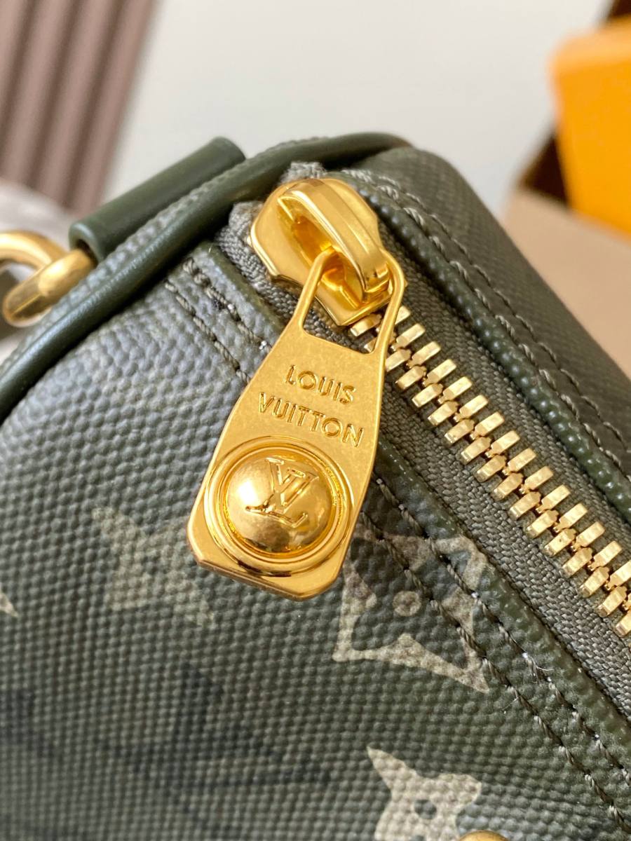 Louis Vuitton Keepall Bandouliere 25 M26930 25 x 15 x 11 423A