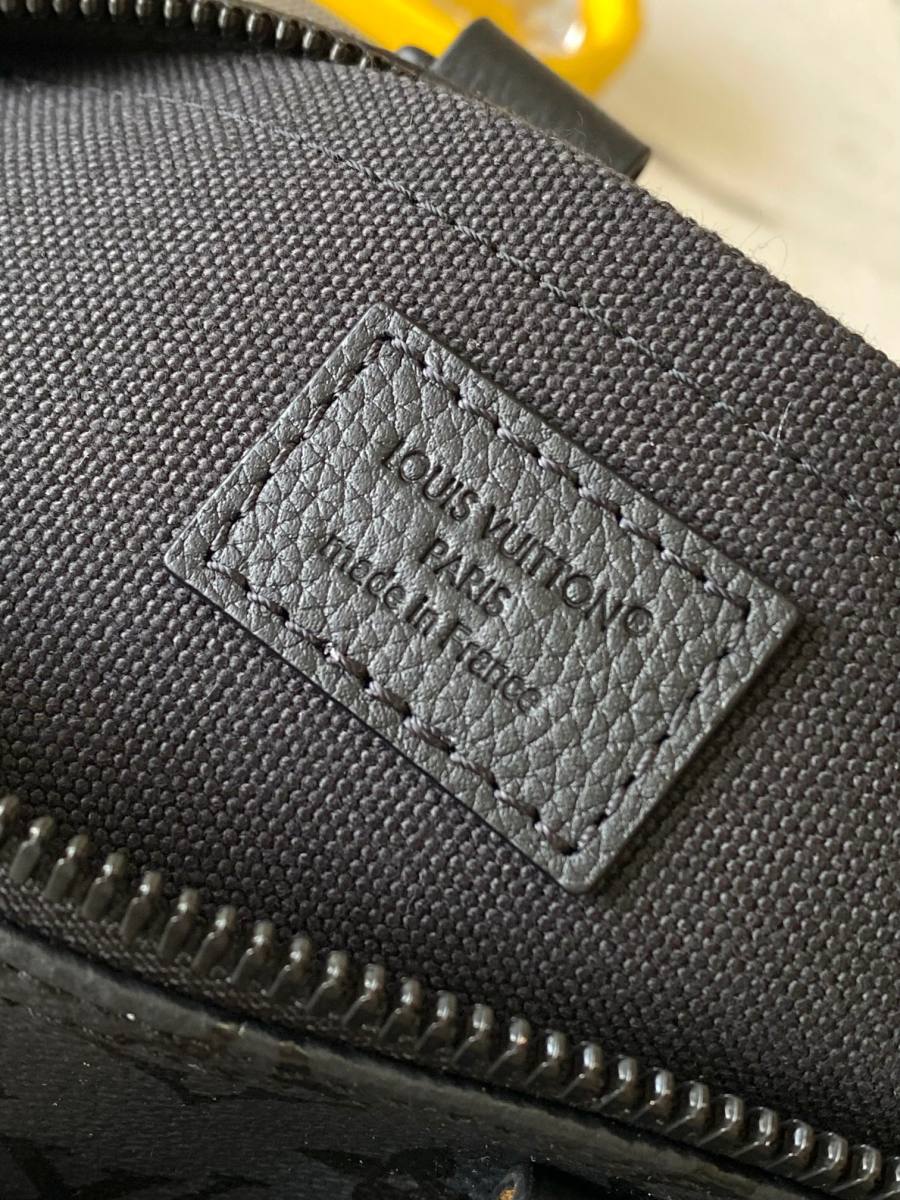 Louis Vuitton Keepall Bandouliere 25 M28369 25 x 15 x 11 F0EF