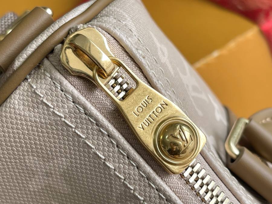 Louis Vuitton Keepall Bandouliere 25 M29272 25 x 15 x 11 96E2