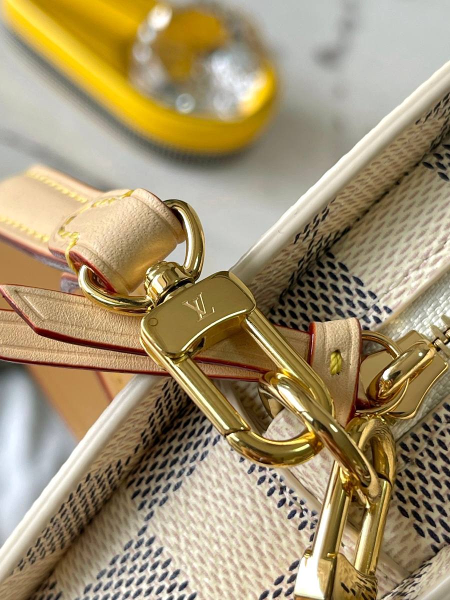 Louis Vuitton LV Fan M14804 20 x 12 x 4 Damier Azur A1C2