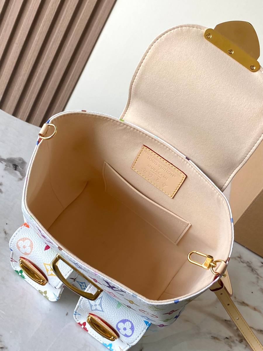 Louis Vuitton LV x TM Venice M13081 24 x 16 x 8 E528