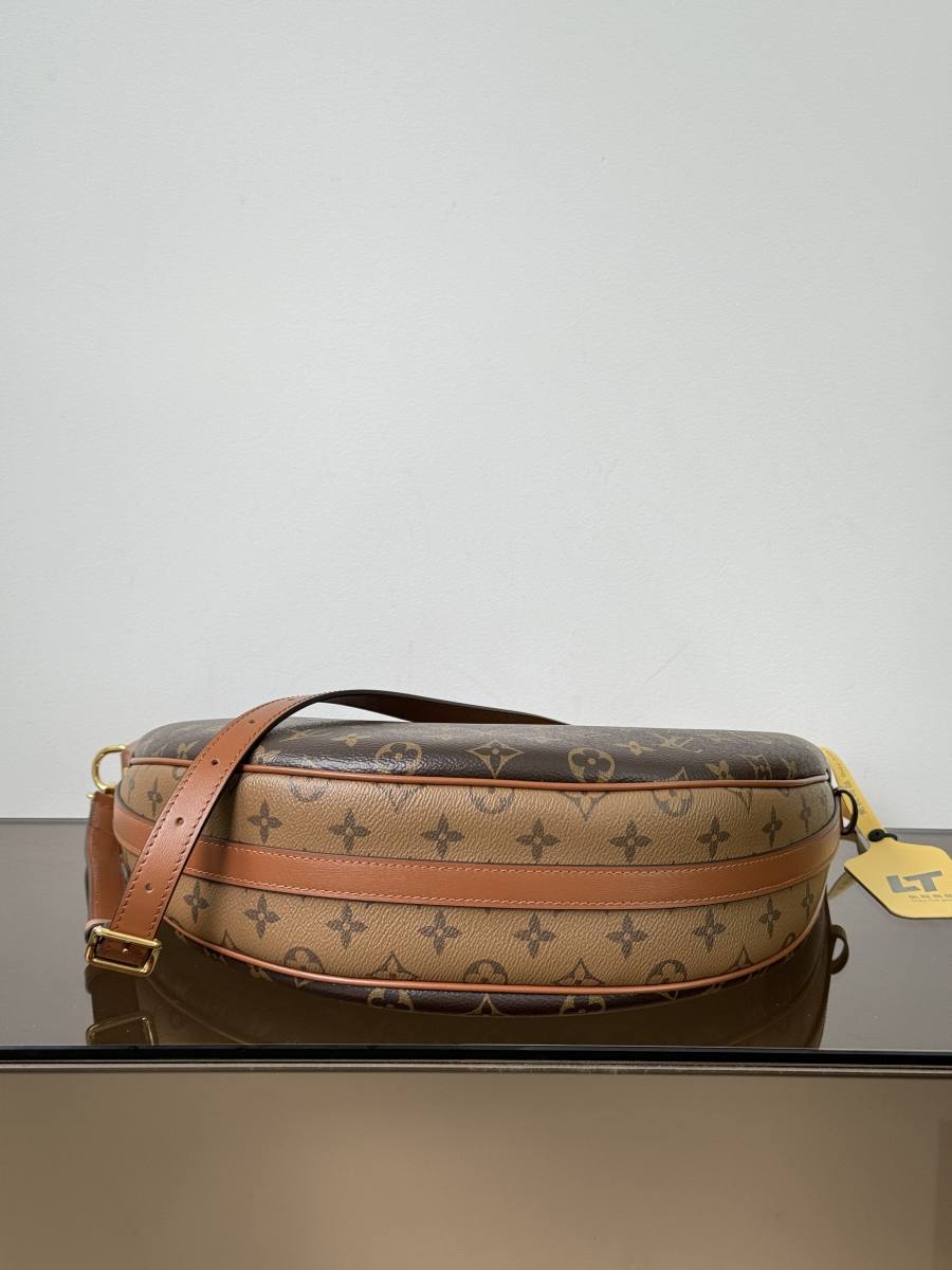 Louis Vuitton Loop Hobo M46311 32 x 28 x 12 Monogram 1F08
