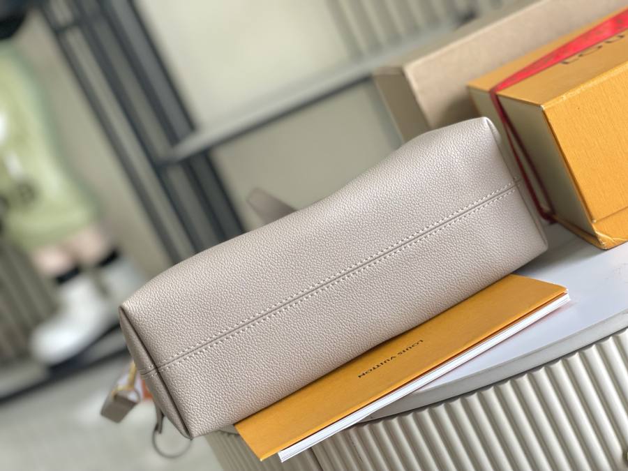 Louis Vuitton NéoNoé MM M25453 28 x 20 x 11.2 Elephant Grey 427E