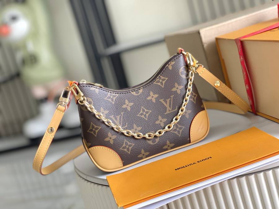 Louis Vuitton Nano Boulogne M25519 19 x 13 x 8 Monogram 4D3C