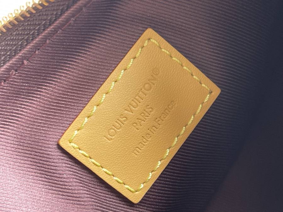Louis Vuitton Nano Boulogne M25519 19 x 13 x 8 Monogram 4D3C