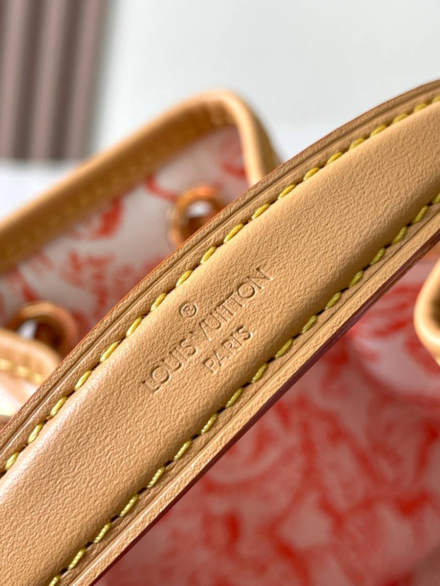 Louis Vuitton Nano Noe M83620 13 x 15.5 x 10 Pink D890