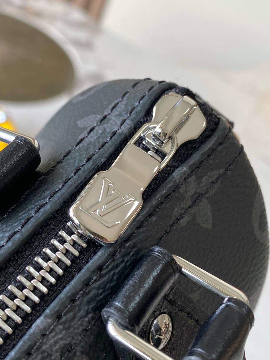 Louis Vuitton Nano Speedy M26573 16 x 11 x 9 69E8