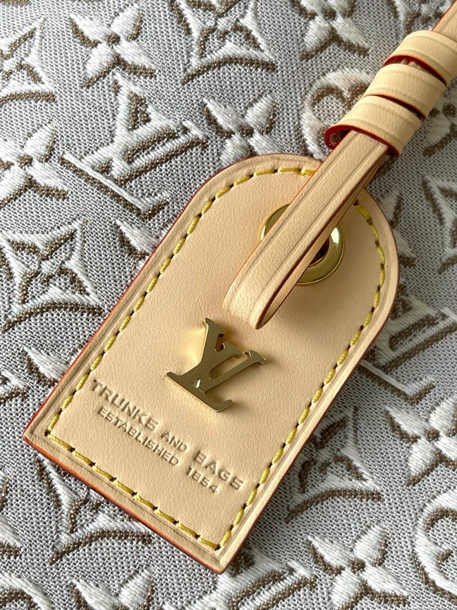 Louis Vuitton Neverfull MM M2A381 31 x 29 x 10 5D04