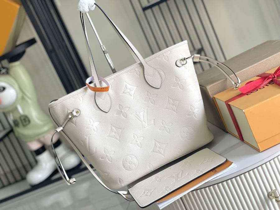 Louis Vuitton Neverfull MM M46676 31 x 28 x 14 White 4E9F