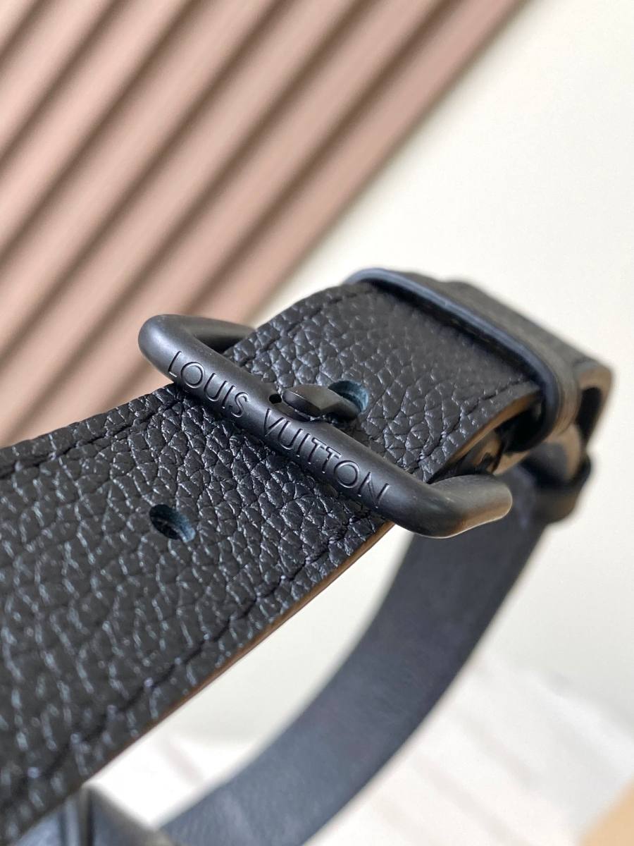 Louis Vuitton Nil M26783 25 x 16 x 7 603C