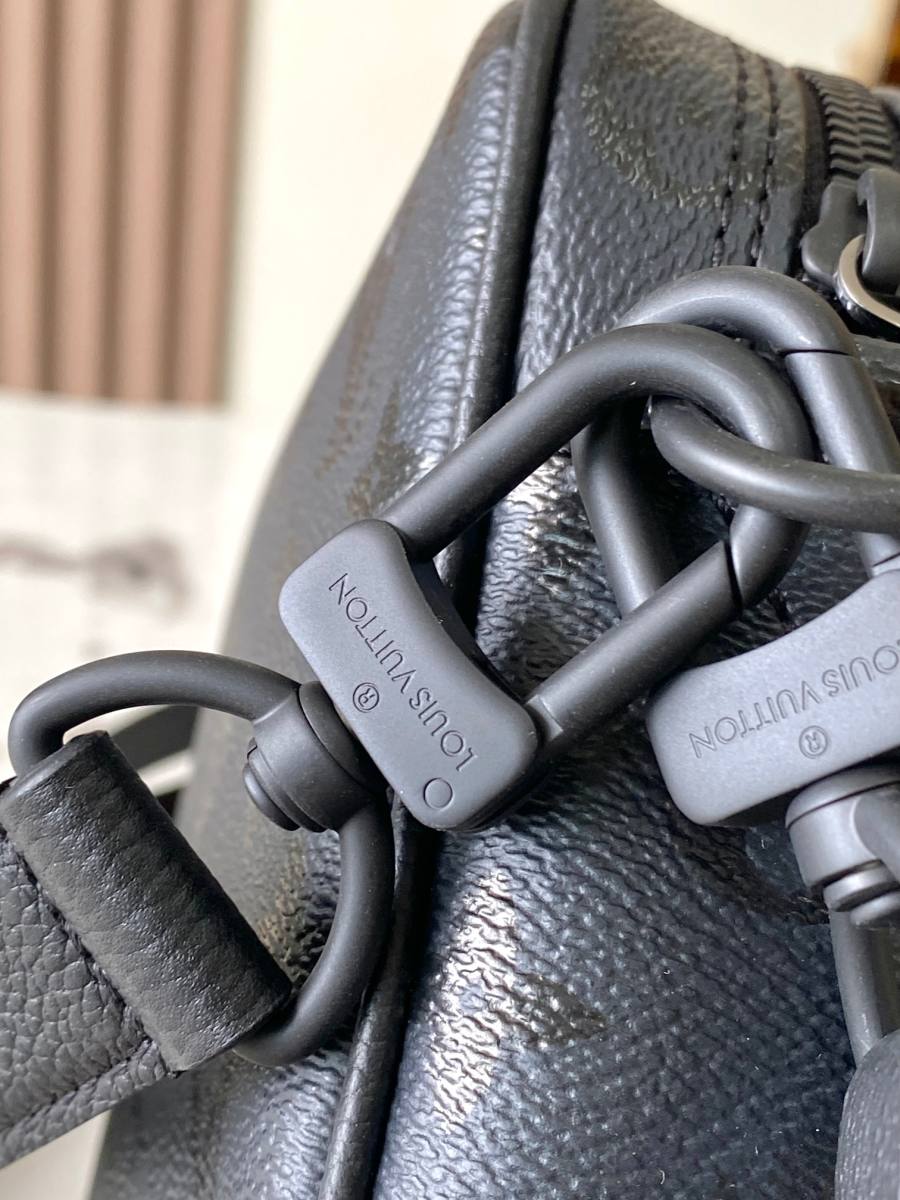 Louis Vuitton Nil M26783 25 x 16 x 7 603C