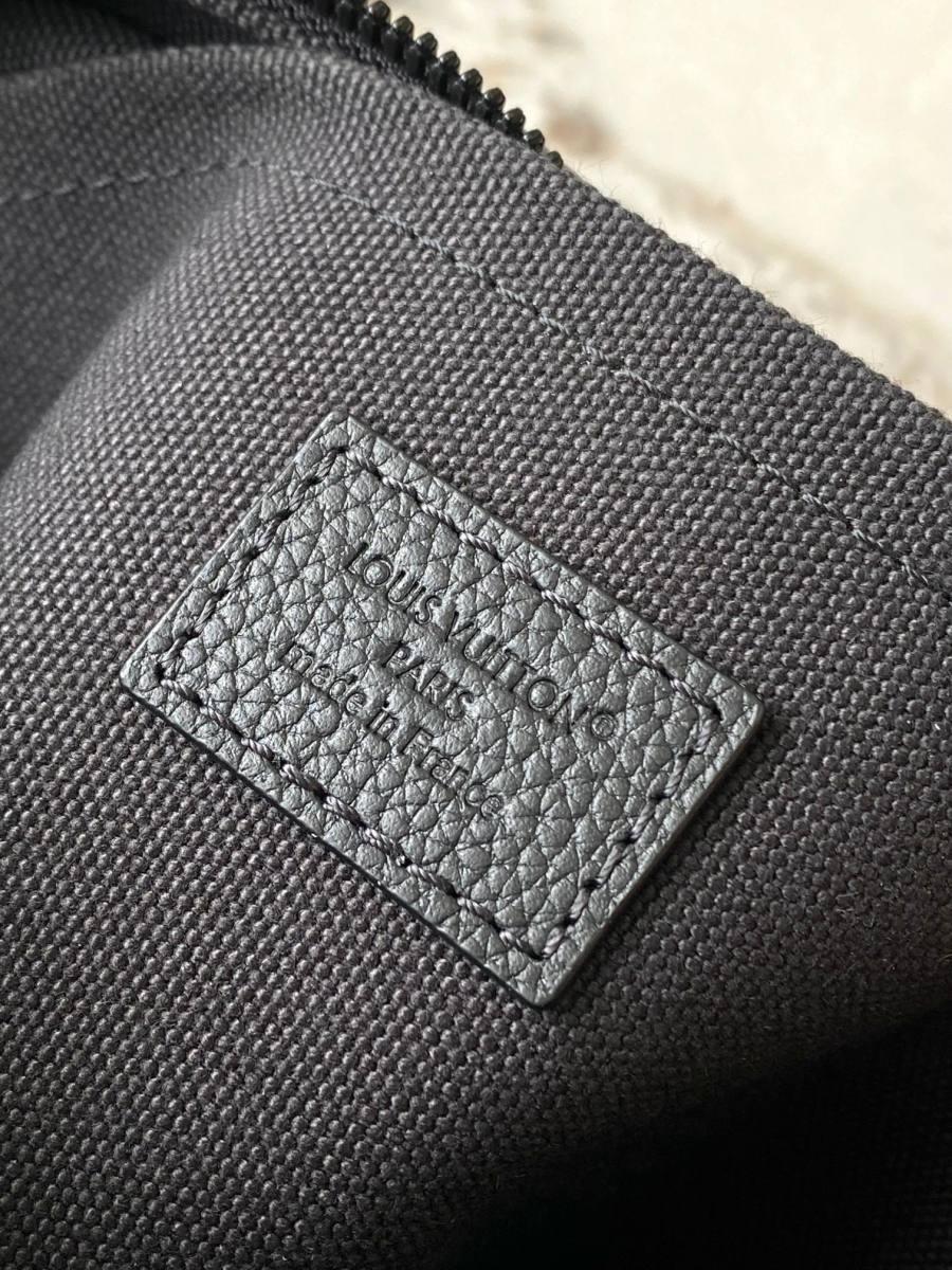 Louis Vuitton Nil M26783 25 x 16 x 7 603C