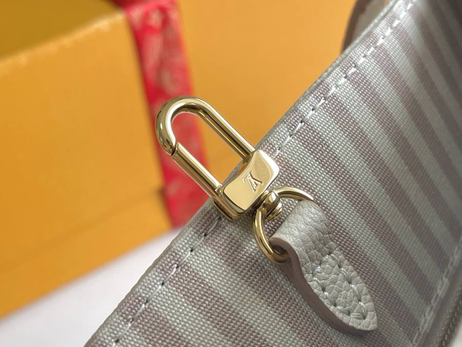 Louis Vuitton OnTheGo PM M14403 25 x 19 x 11.5 E36E