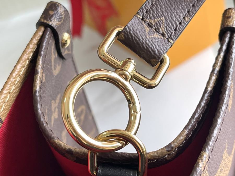 Louis Vuitton OnTheGo Voyage M46823 43 x 33 x 18.5 AD80