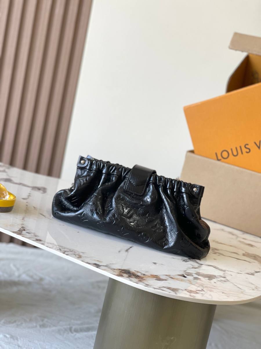 Louis Vuitton Pochette Sling M27822 Black 1600