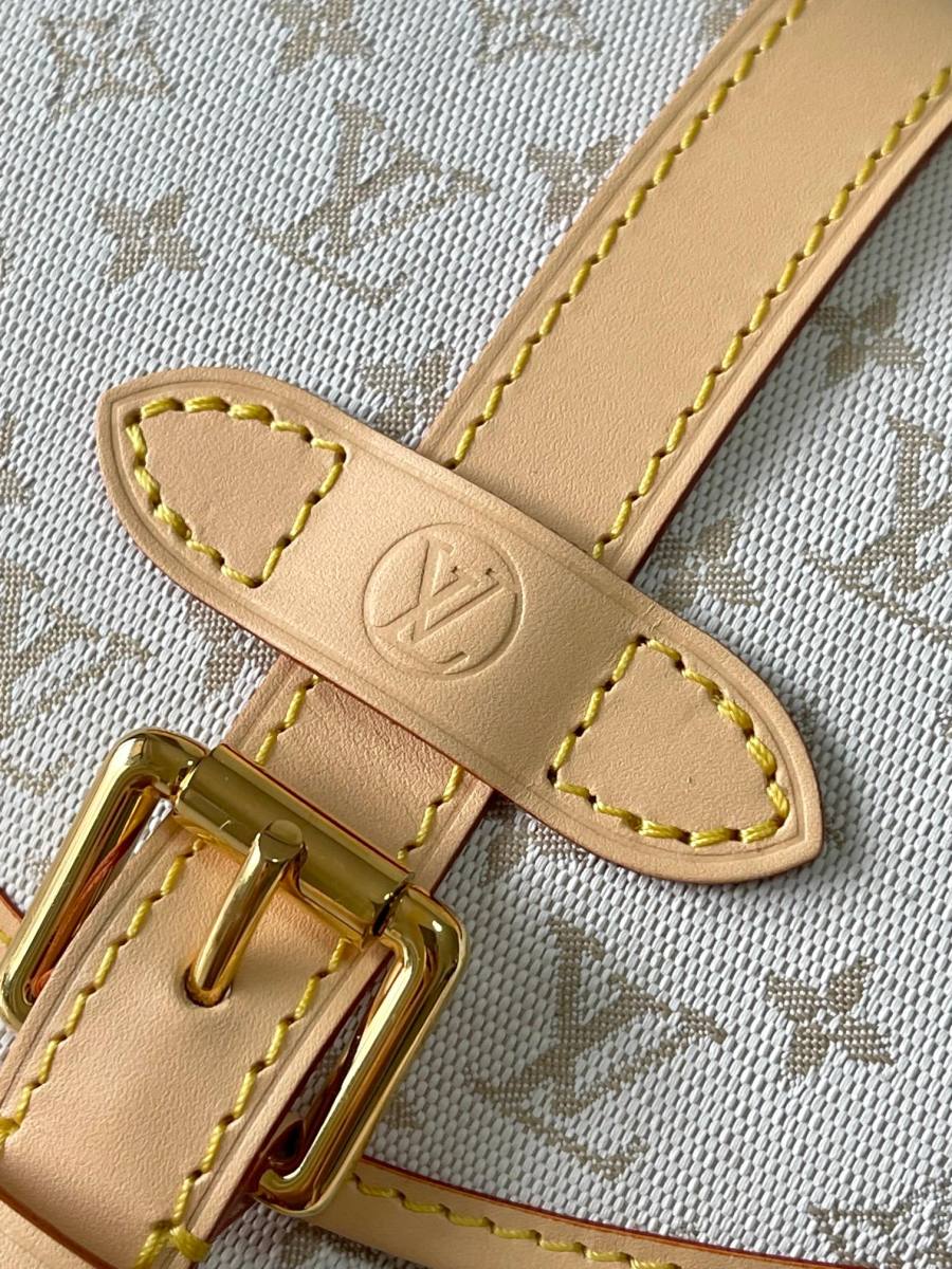 Louis Vuitton Saumur BB M1232 4372