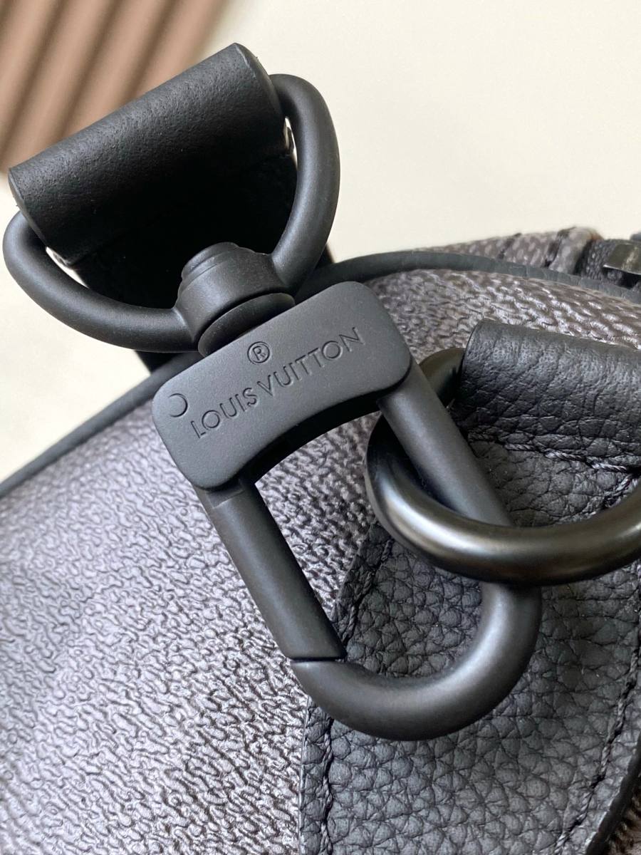 Louis Vuitton Speedy 30 Bandouliere M28977 30 x 21 x 17 3142