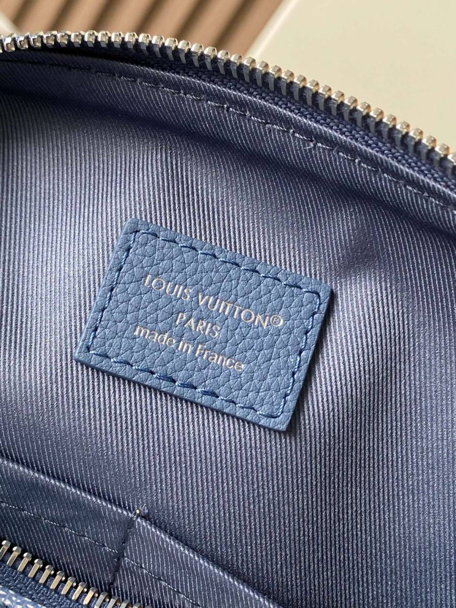 Louis Vuitton Speedy 30 Bandouliere M28978 34 x 22 x 19 9622