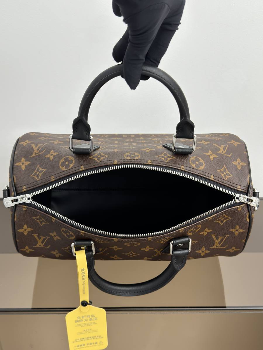 Louis Vuitton Speedy Soft 30 Dark M12243 30 x 21 x 17 36DD