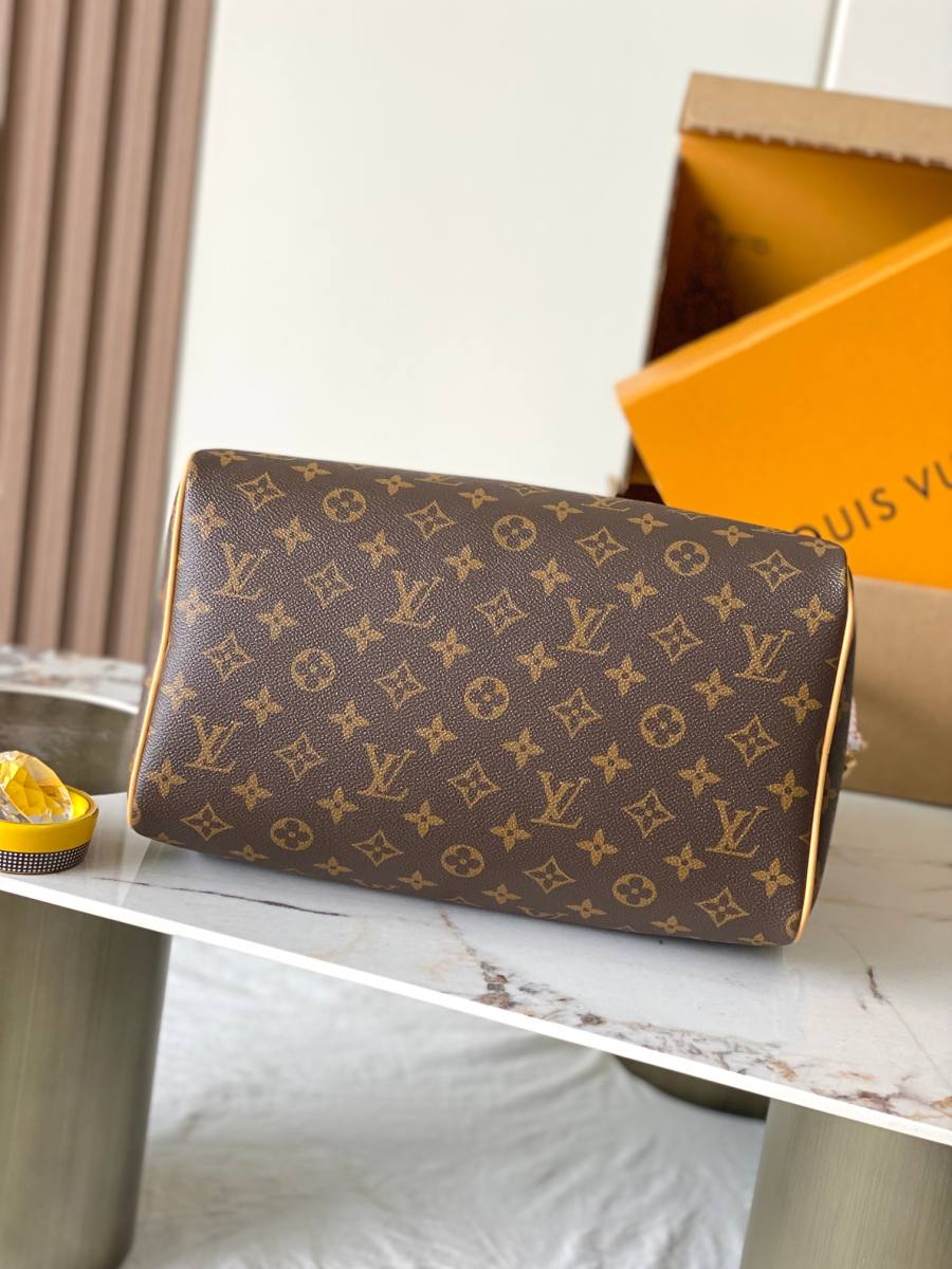 Louis Vuitton Speedy Soft 30 M27512 30 x 21 x 17 6C55