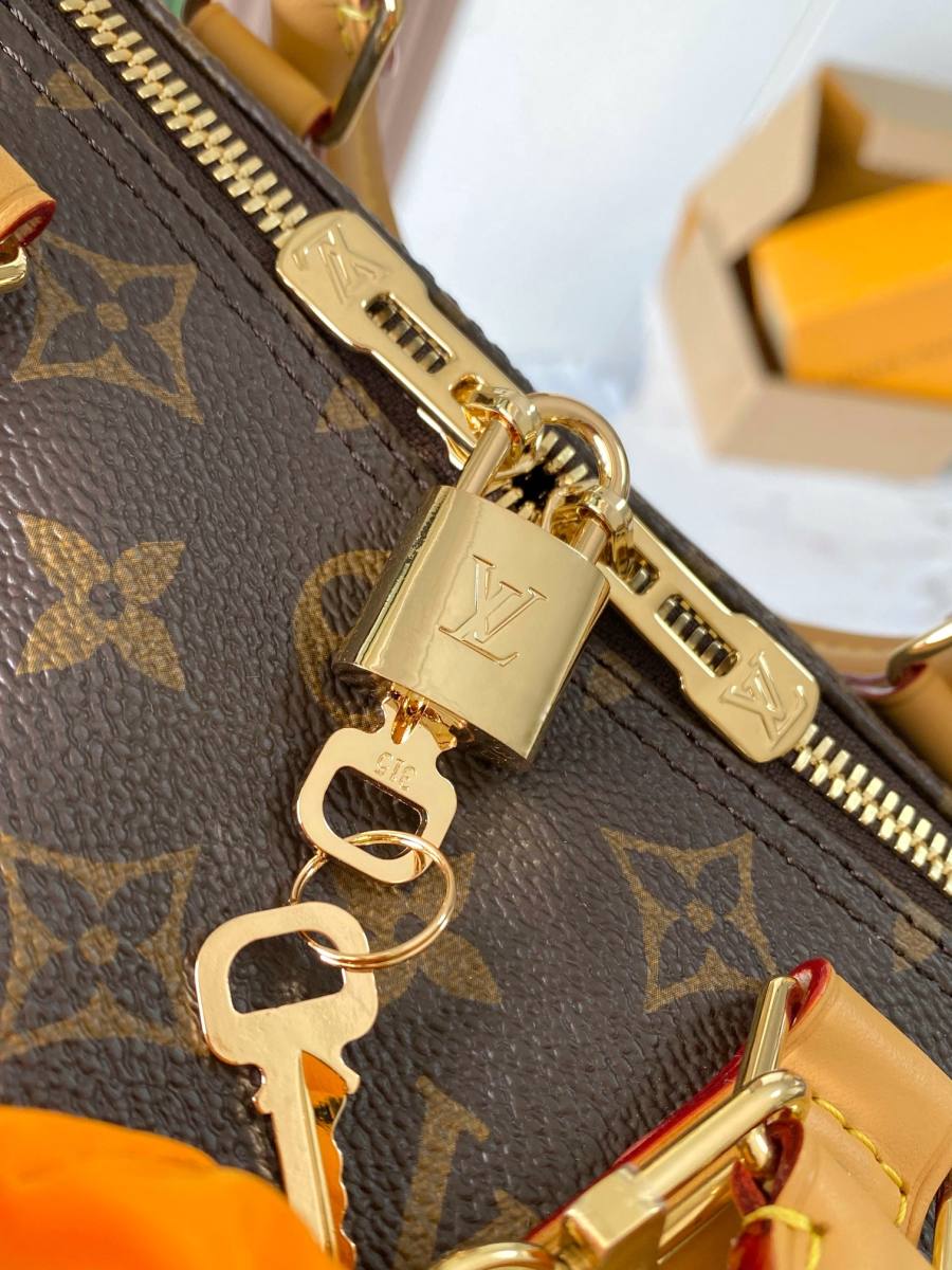 Louis Vuitton Speedy Soft 30 M27512 30 x 21 x 17 6C55