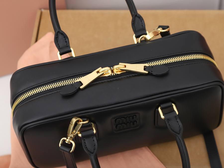 Miu Miu Arcadie Large 5BB148 60CC 27 x 12 x 9