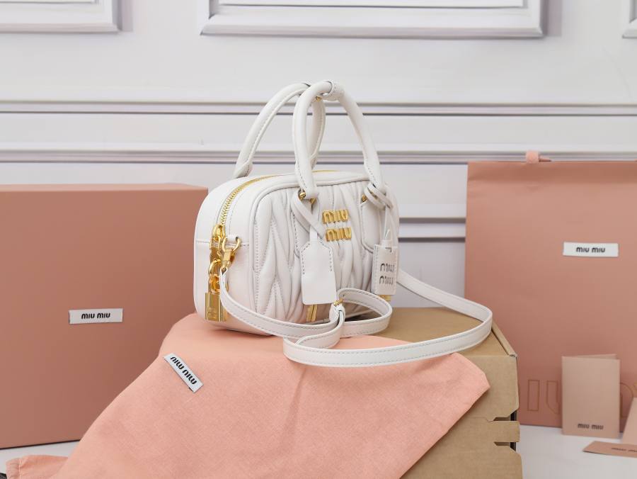 Miu Miu Arcadie Matelasse Small 5BB123 5600 19 x 13 x 6