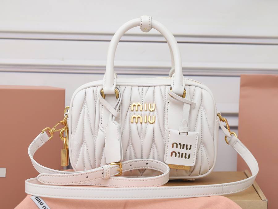 Miu Miu Arcadie Matelasse Small 5BB123 5600 19 x 13 x 6