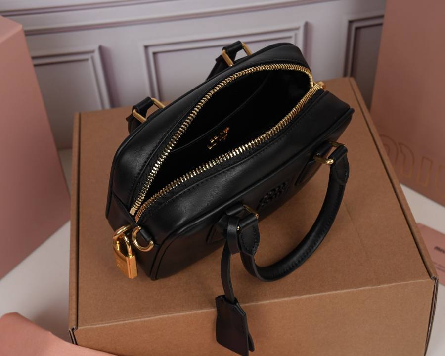 Miu Miu Arcadie Matelasse Small 5BB123 BD91 19 x 13 x 6