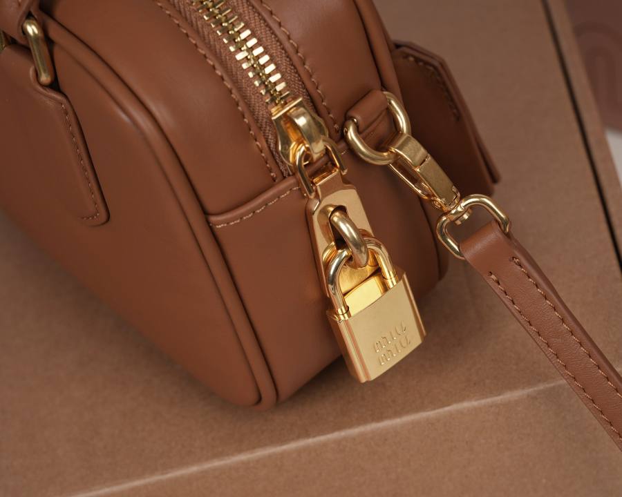 Miu Miu Arcadie Matelasse Small 5BB123 D7C9 19 x 13 x 6