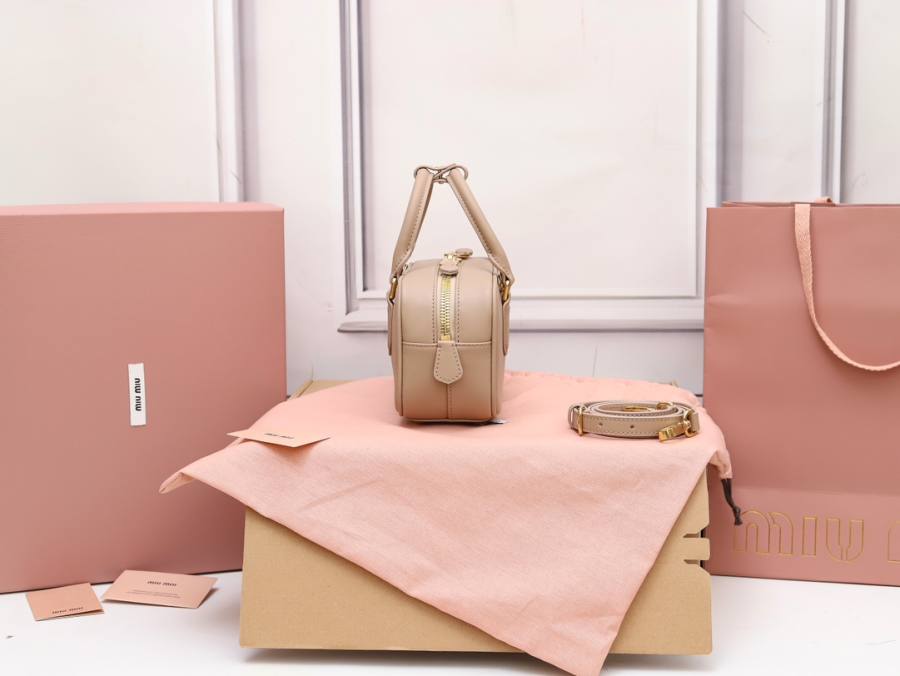 Miu Miu Arcadie Regular 5BB142 3B16 22 x 10.5 x 7.5