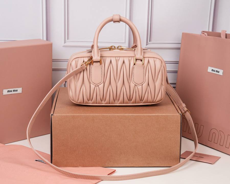 Miu Miu Arcadie Regular 5BB142 4B22 22 x 10.5 x 7.5