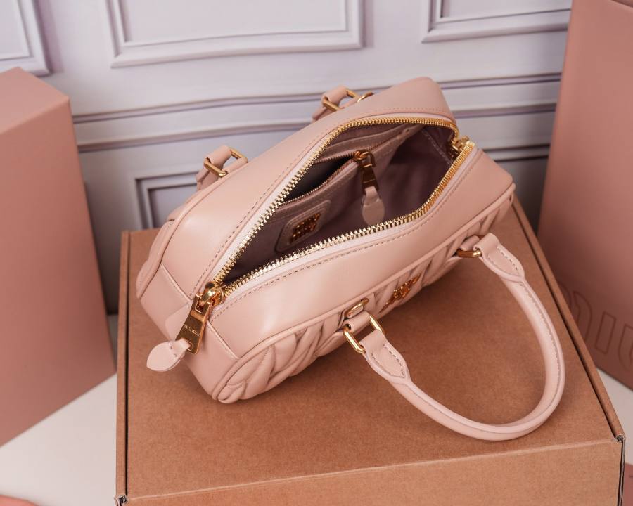 Miu Miu Arcadie Regular 5BB142 4B22 22 x 10.5 x 7.5