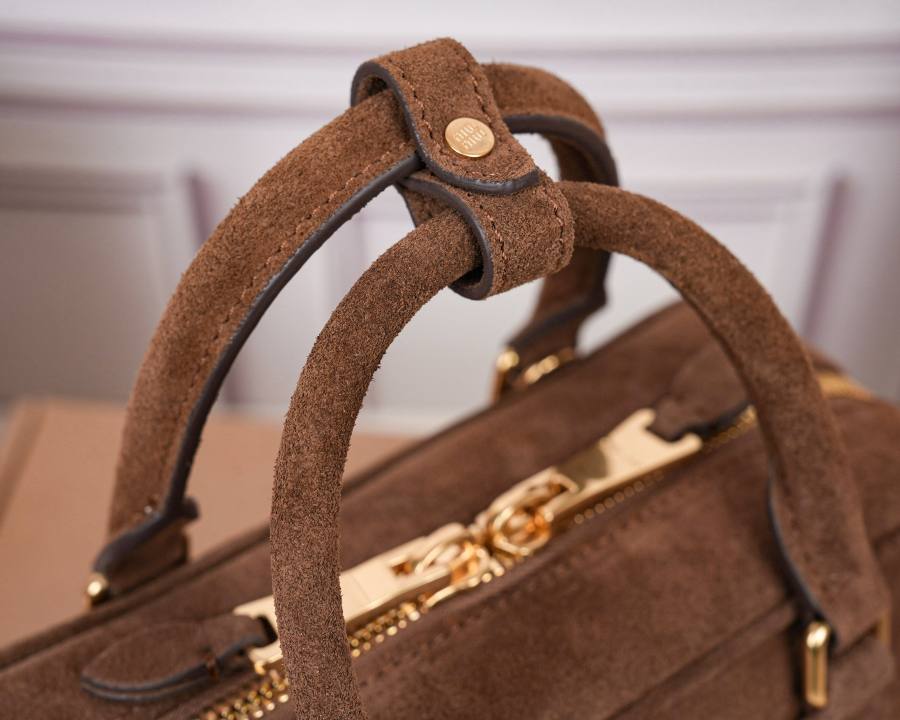 Miu Miu Arcadie Regular 5BB142 81A6 22 x 10.5 x 7.5