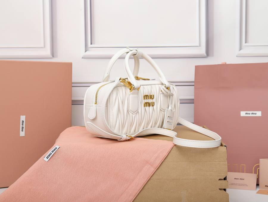 Miu Miu Arcadie Regular 5BB142 C0CC 22 x 10.5 x 7.5