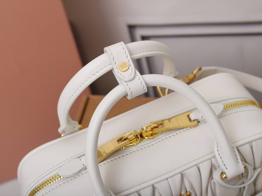 Miu Miu Arcadie Regular 5BB142 C0CC 22 x 10.5 x 7.5