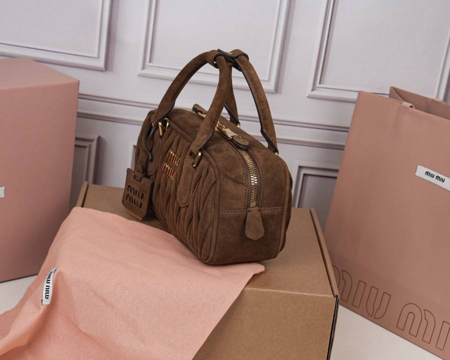 Miu Miu Arcadie Regular 5BB142 C9A8 22 x 10.5 x 7.5