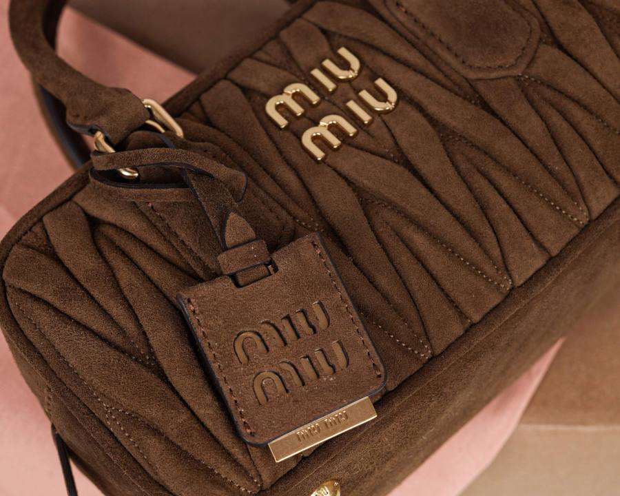 Miu Miu Arcadie Regular 5BB142 C9A8 22 x 10.5 x 7.5