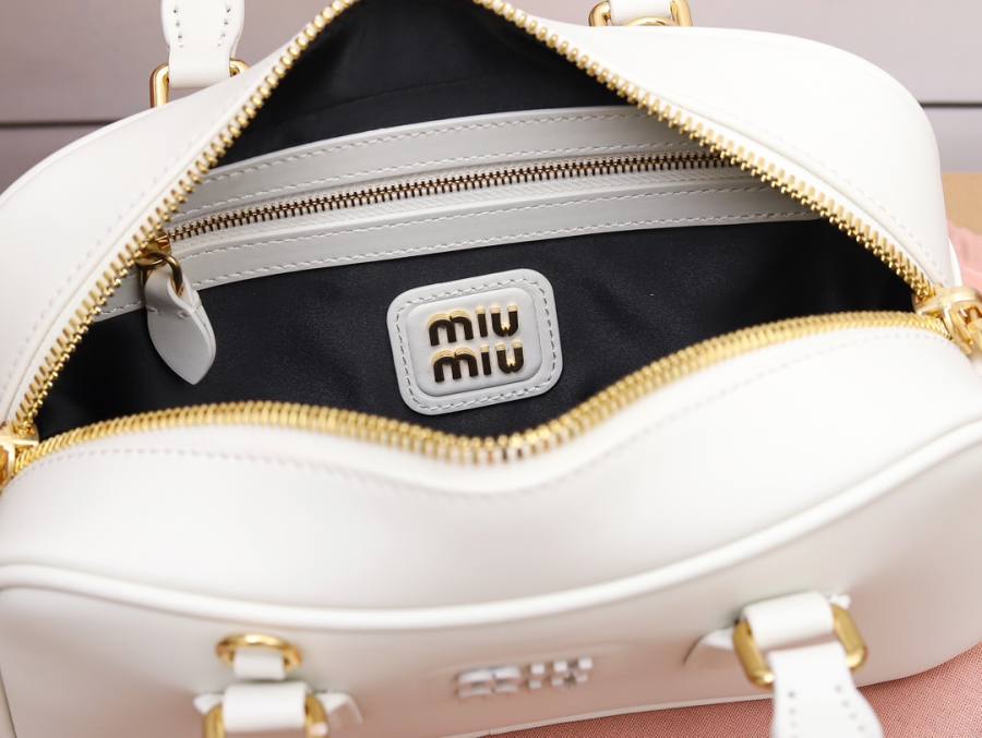 Miu Miu Arcadie Regular 5BB142 D5DB 22 x 10.5 x 7.5