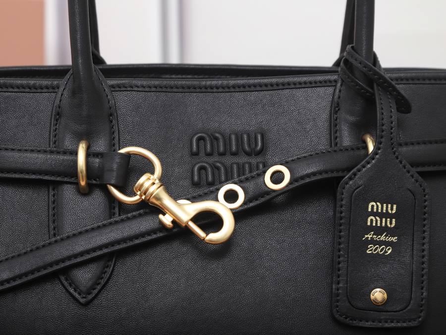 Miu Miu Aventure Canvas Tote 5BG310 003A 40 x 30 x 13