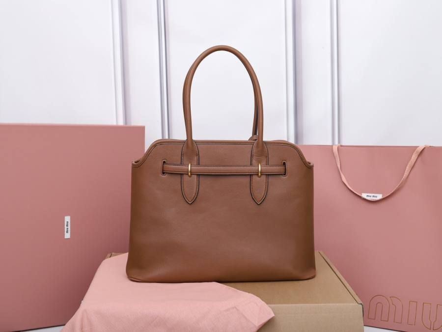 Miu Miu Aventure Nappa Medium Tote 5BG291 8F59 40 x 30 x 13