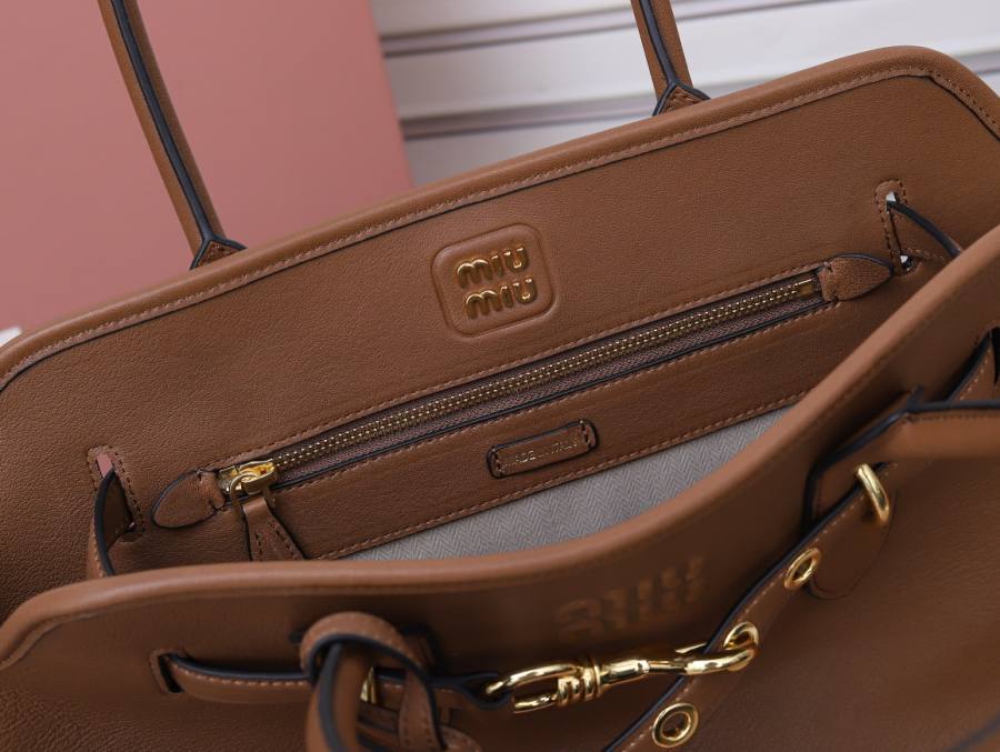 Miu Miu Aventure Nappa Medium Tote 5BG291 8F59 40 x 30 x 13