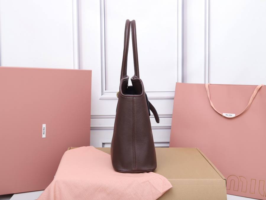 Miu Miu Aventure Nappa Medium Tote 5BG291 F486 40 x 30 x 13