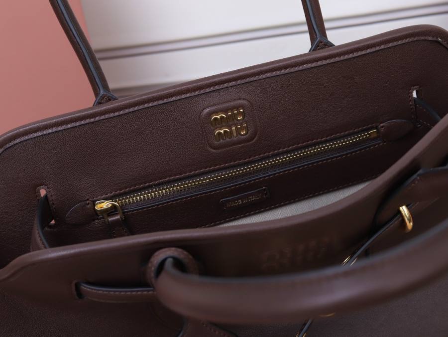 Miu Miu Aventure Nappa Medium Tote 5BG291 F486 40 x 30 x 13