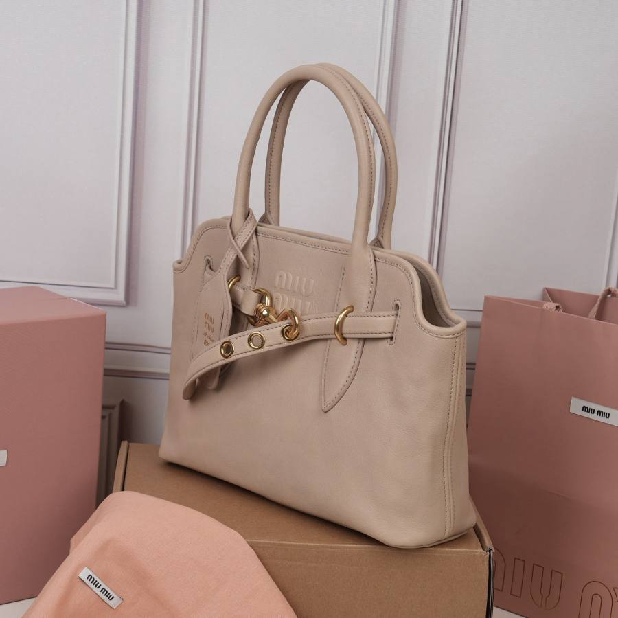 Miu Miu Aventure Nappa Small 5BA292 8D7B 28 x 16 x 8