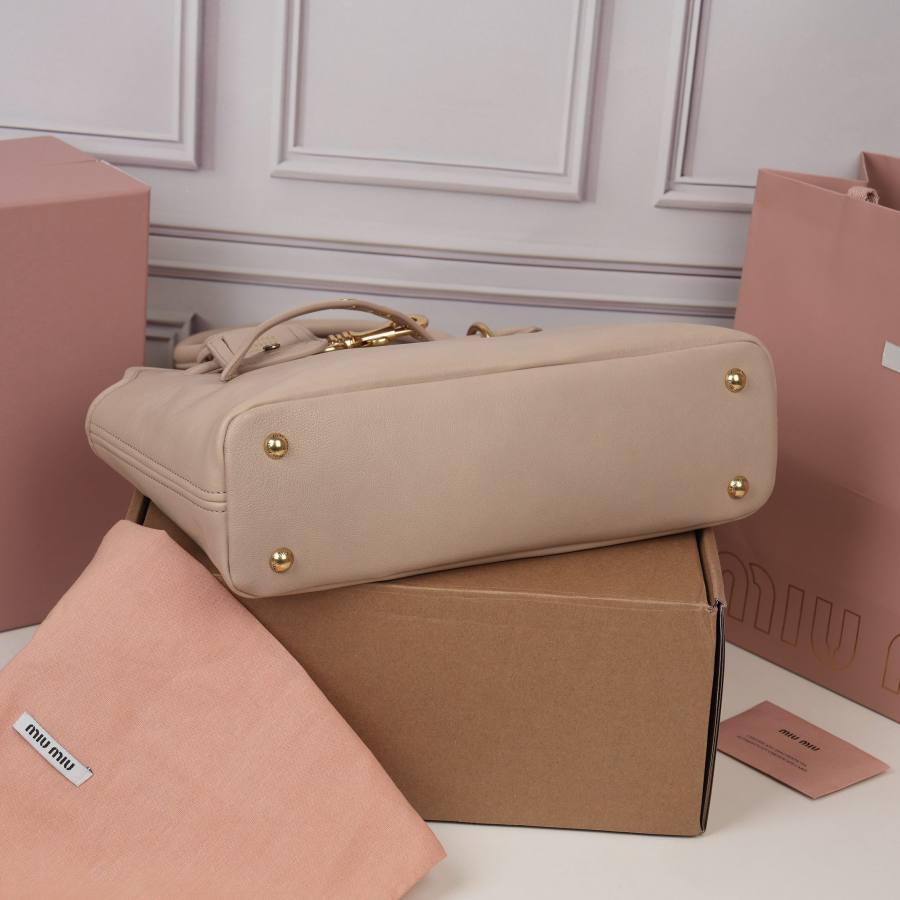 Miu Miu Aventure Nappa Small 5BA292 8D7B 28 x 16 x 8